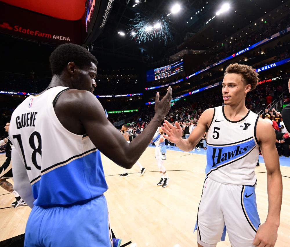 还在场下逐 还在场下逐